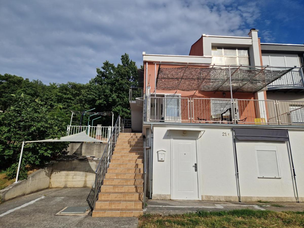 Apartmani Igercic Stinica Exterior photo